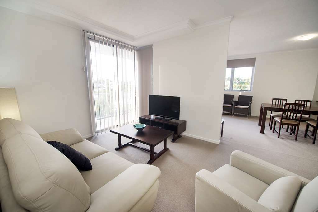 Curtis Central Apartments Official Гладстон Ресторан фото
